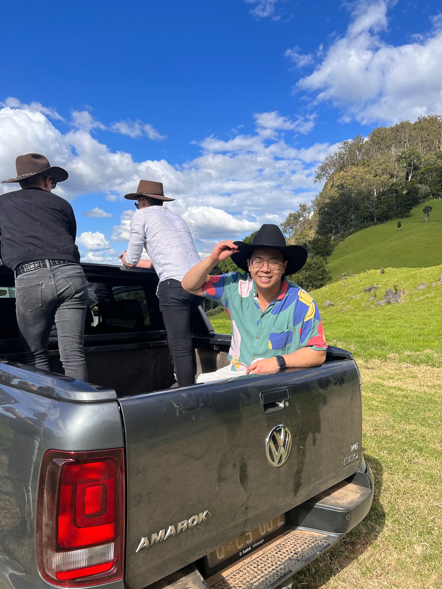 Second horizontal image description